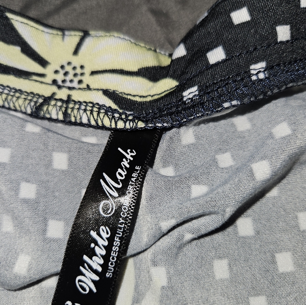 White mark floral polka dot blouse - Picture 5 of 6